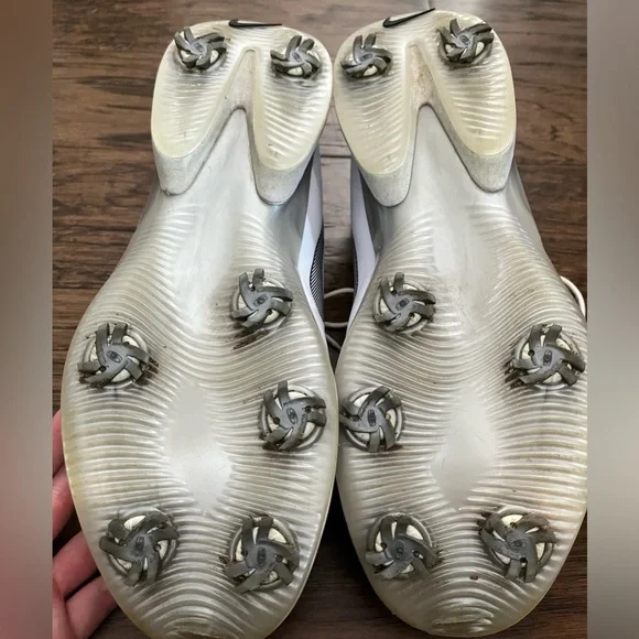 Nike Golf Shoes - Picture 8 of 10